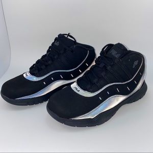 Fila Reflective Black Shoes Sz men US7/women US8.5